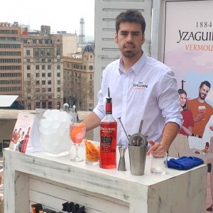 Sesión de afterworks en la ciudad de Barcelona con Yza Tonic Bodegas Yzaguirre